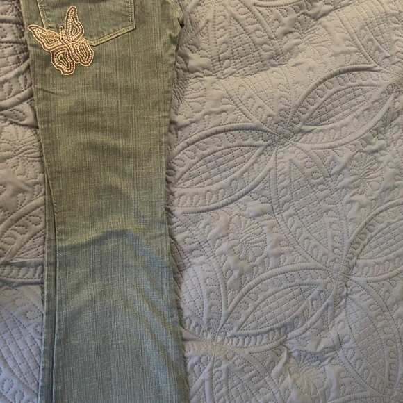 Frankie B. Jeans Size 2, low rise, Rhinestone Butterfly -RARE! - Picture 11 of 11